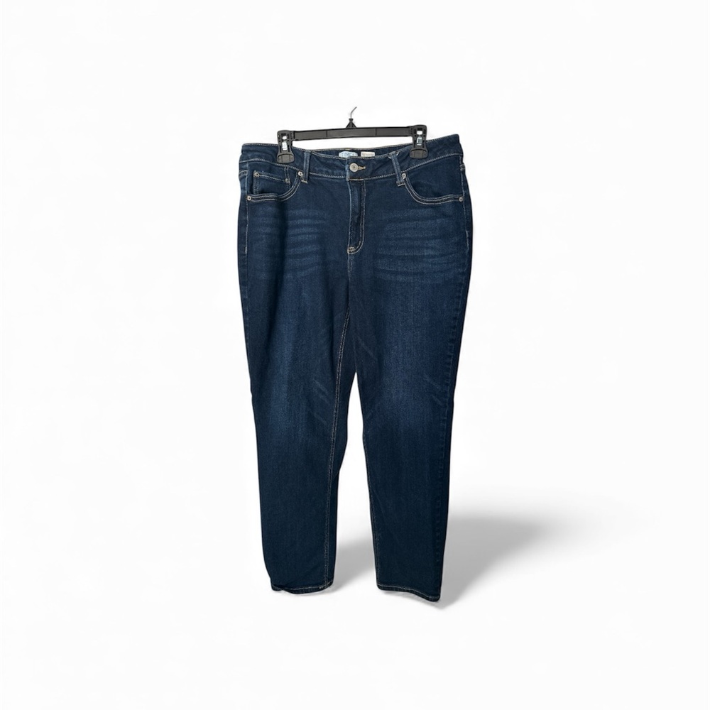 ☑️Time and Tru Indigo Straight Leg Jeans